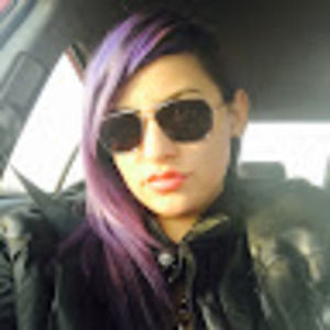 Meet your Posher, Liz